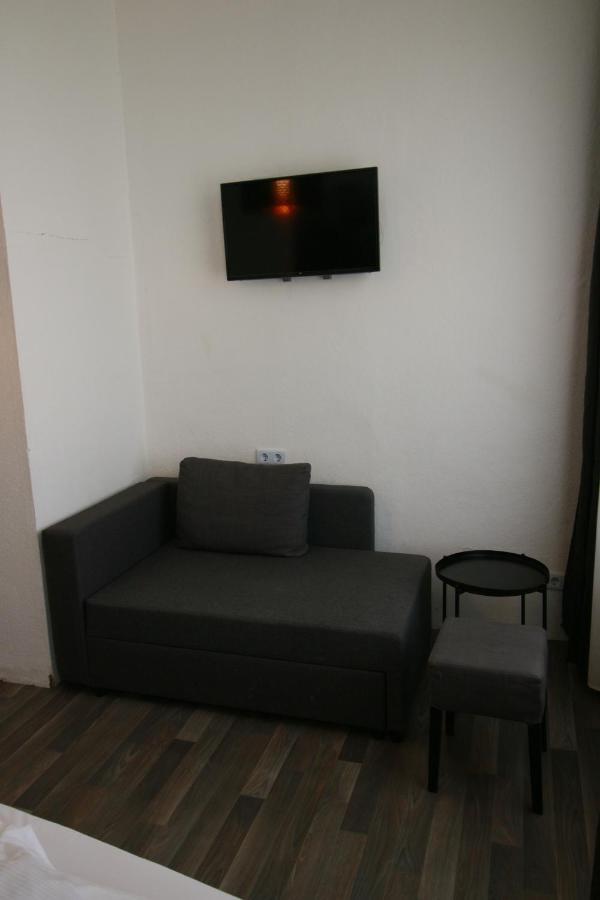 Hotel Bee Fang Hamburg Dış mekan fotoğraf