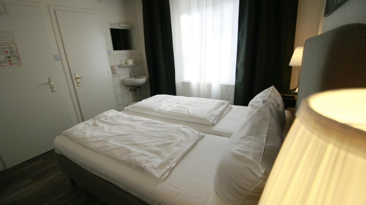 Hotel Bee Fang Hamburg Dış mekan fotoğraf